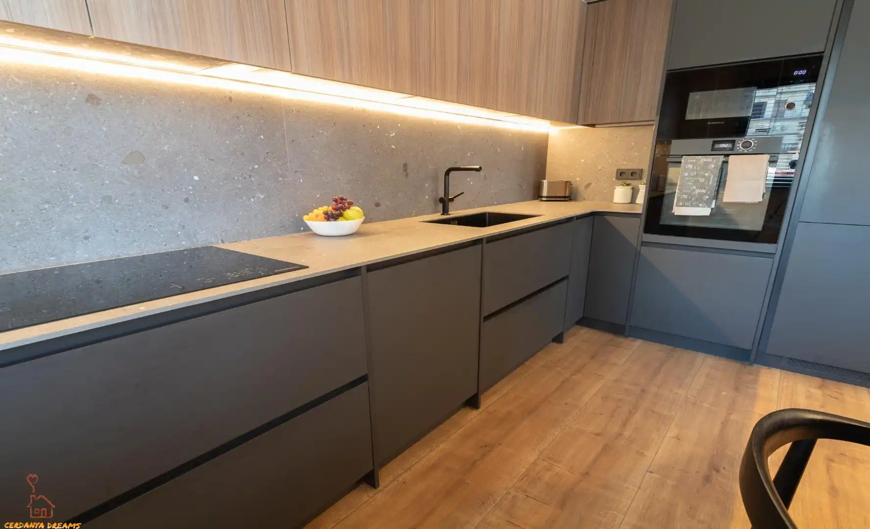 Kitchen of Flat for sale in Puigcerdà  with Heating, Parquet flooring and Storage room