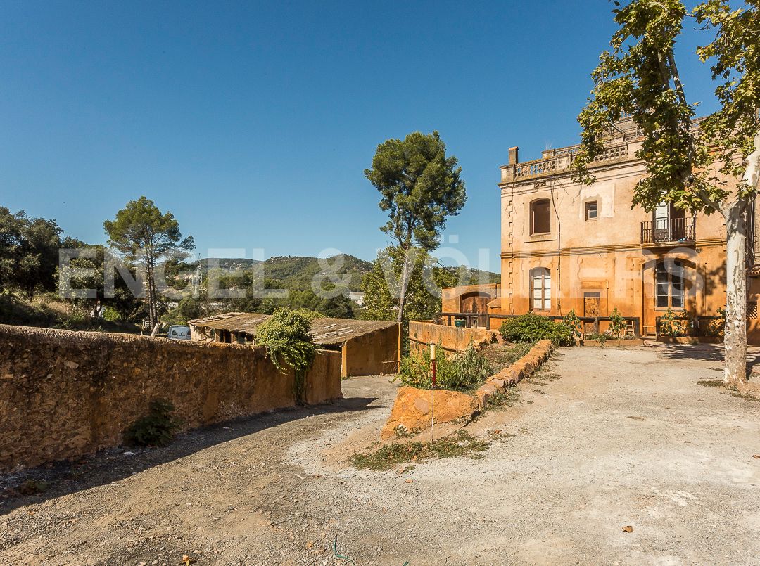 Exterior view of Country house for sale in Cervelló  with Heating and Balcony