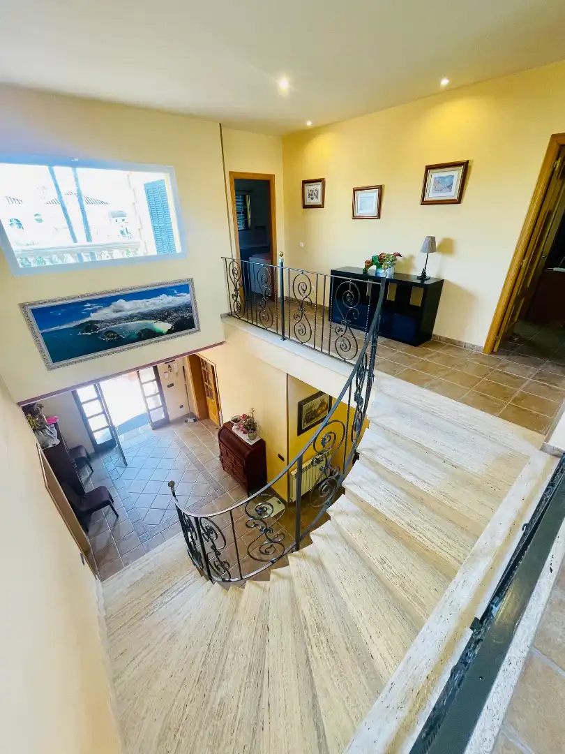 Detached house with terrace for sale in Avinguda de les Flors, imagen 6