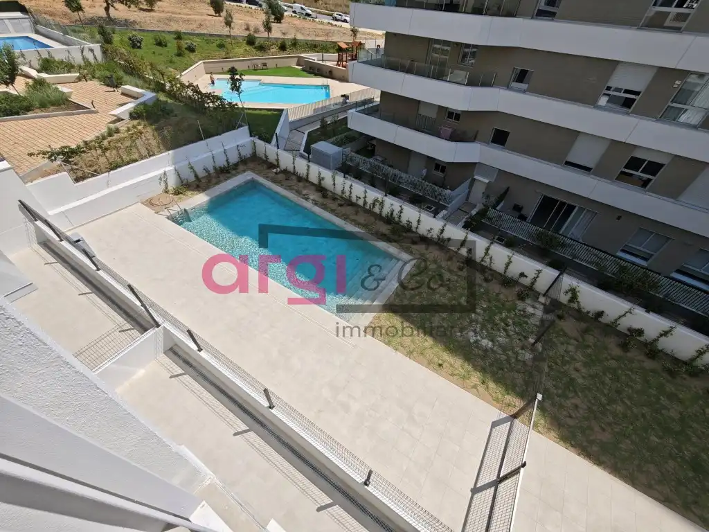 Piscina de Piso de alquiler en Viladecans con Aire acondicionado y Balcón