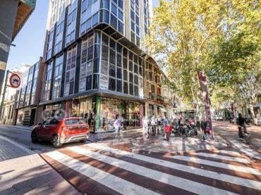 Büro mit Aufzug zum Verkauf in Rambla 40