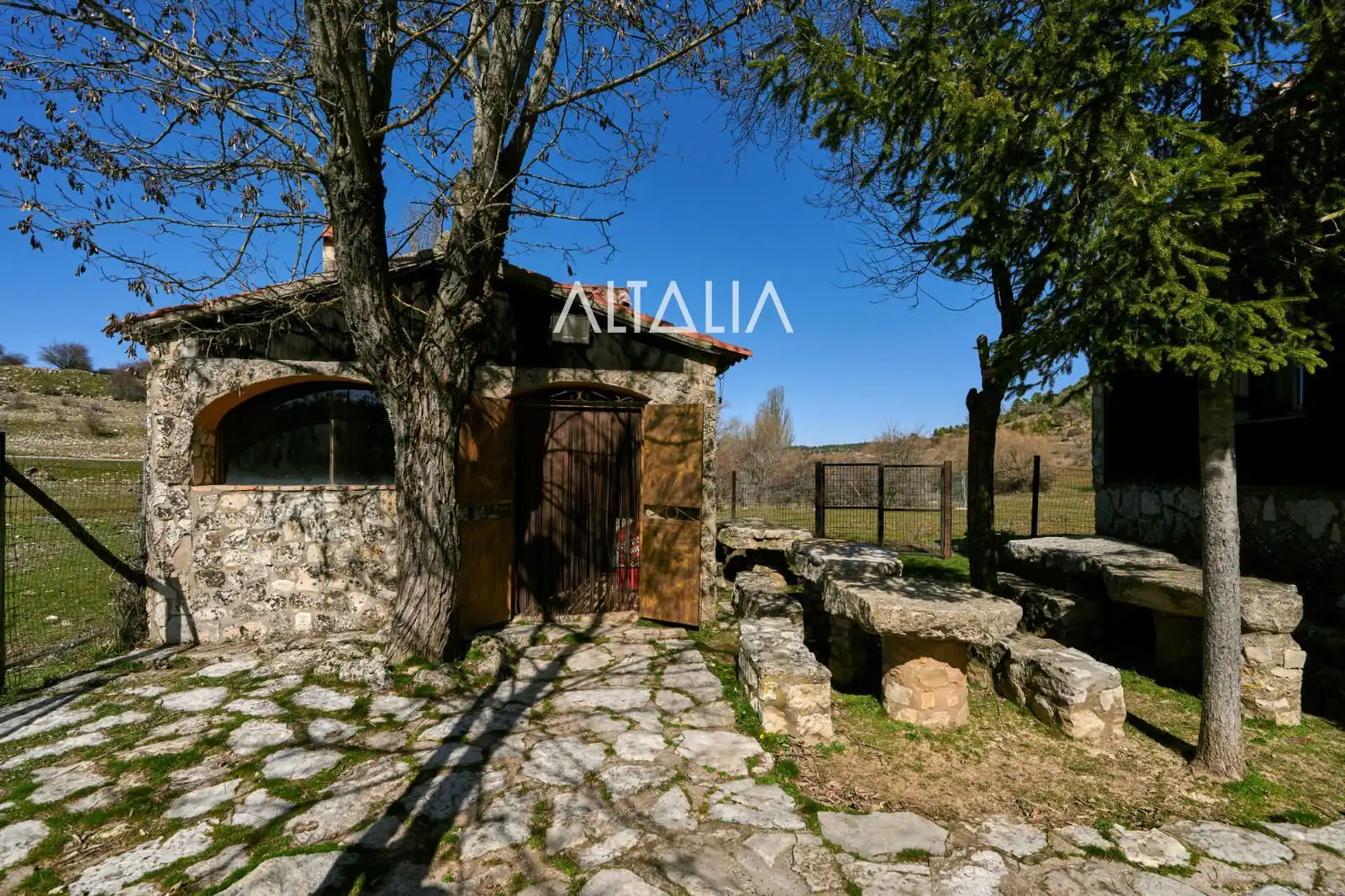 Garden of Buildings for sale in Las Majadas  