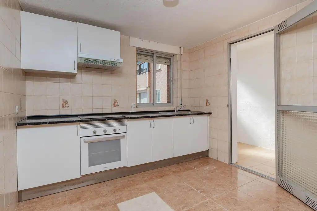 Flat for sale in C/ Argentina , Centro
