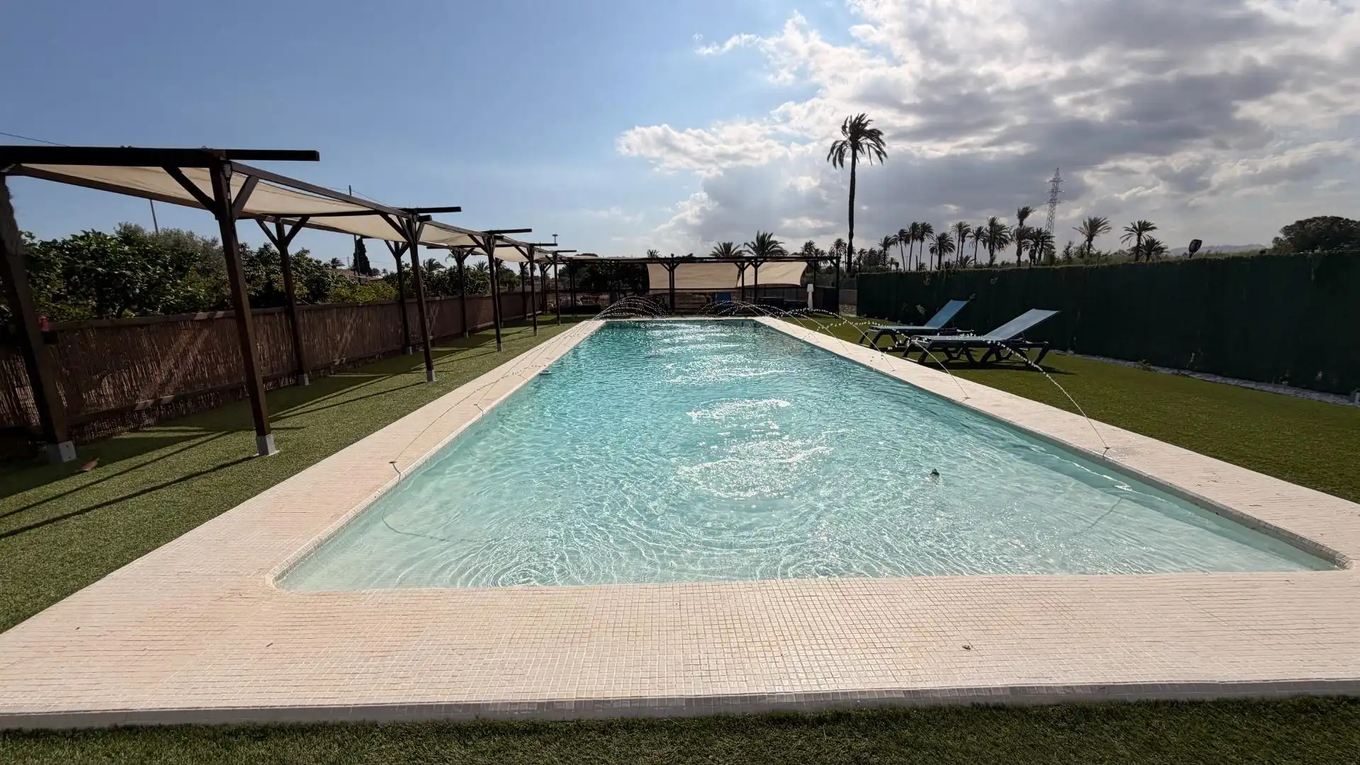 Schwimmbecken von Haus oder Chalet zum Verkauf in Elche / Elx mit Klimaanlage, Heizung und Privatgarten