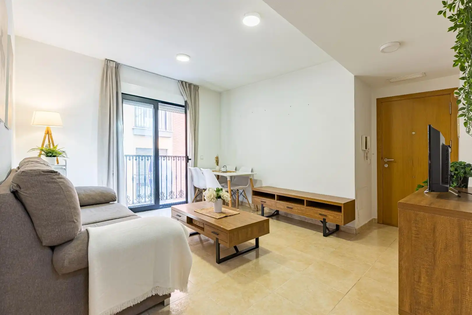 Dormitori de Apartament en venda en Murcia amb Aire condicionat i Moblat