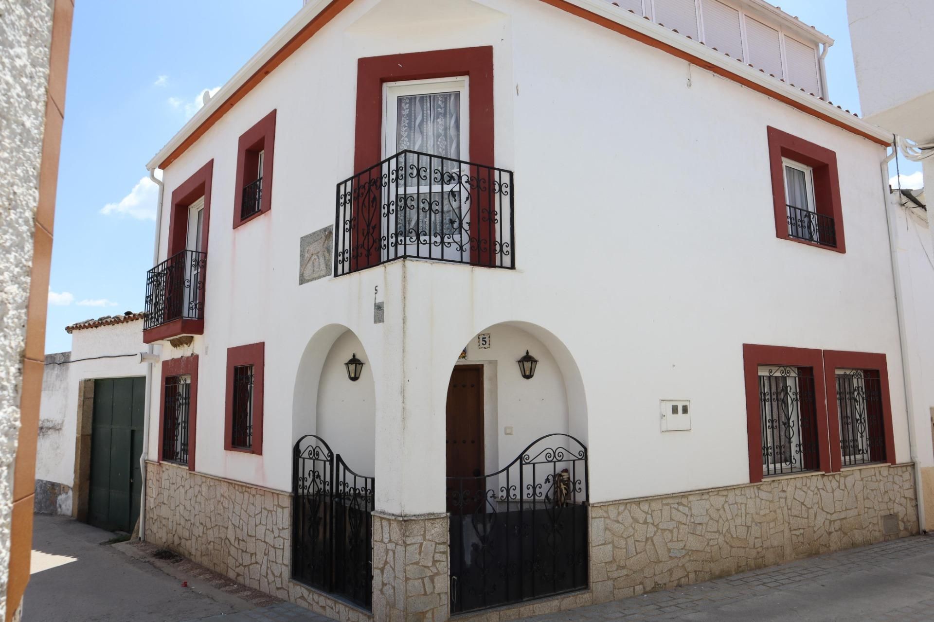 Außenansicht von Country house zum verkauf in Casas de Don Antonio mit Heizung und Balkon