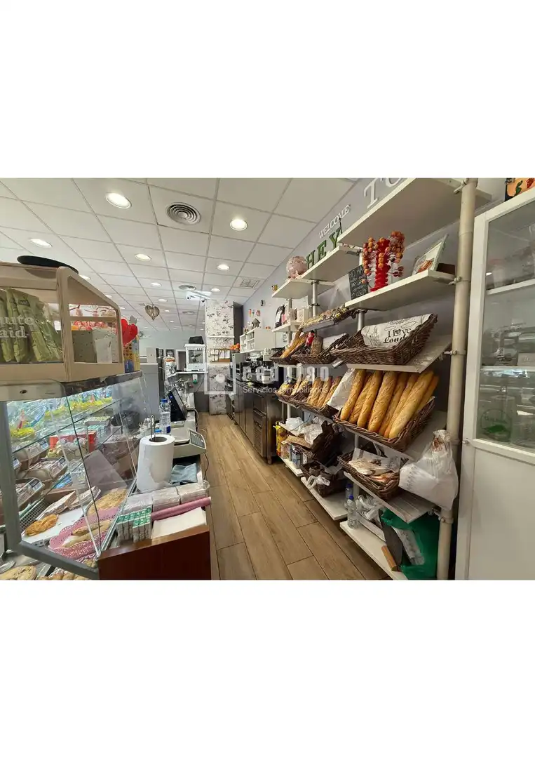 Local de alquiler en Torrejón de Ardoz con Parquet