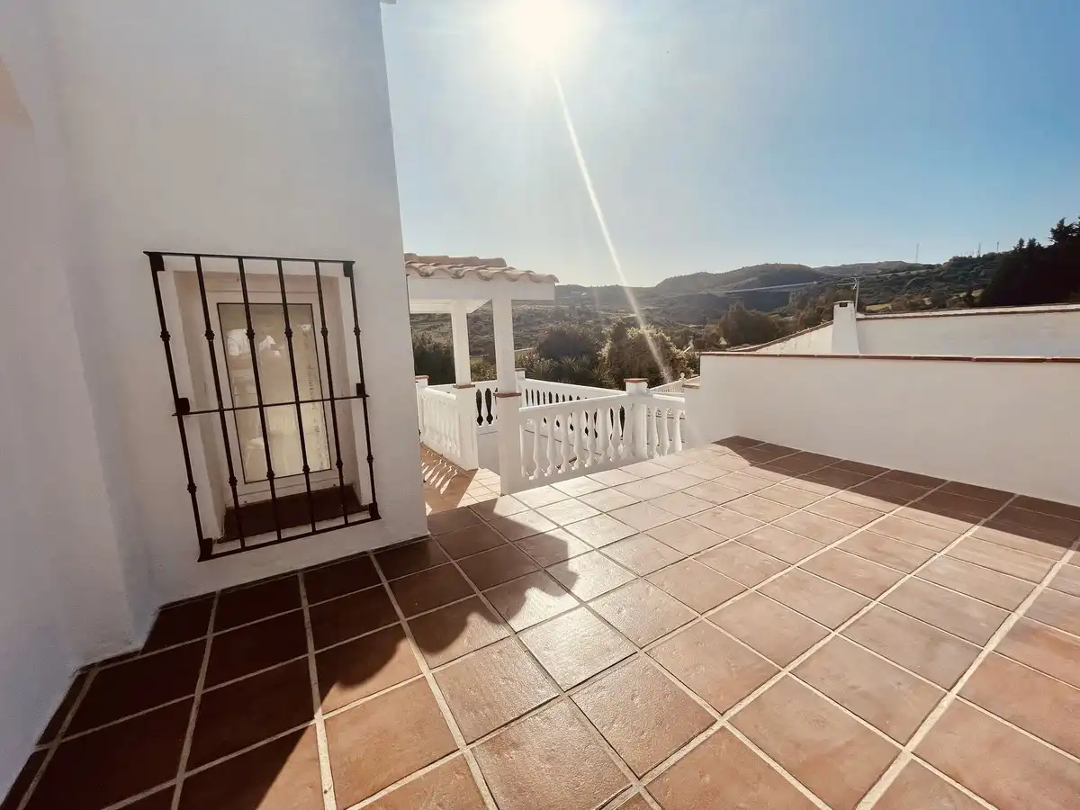 Detached house with terrace for sale in Calle Parque Central 5, imagen 9