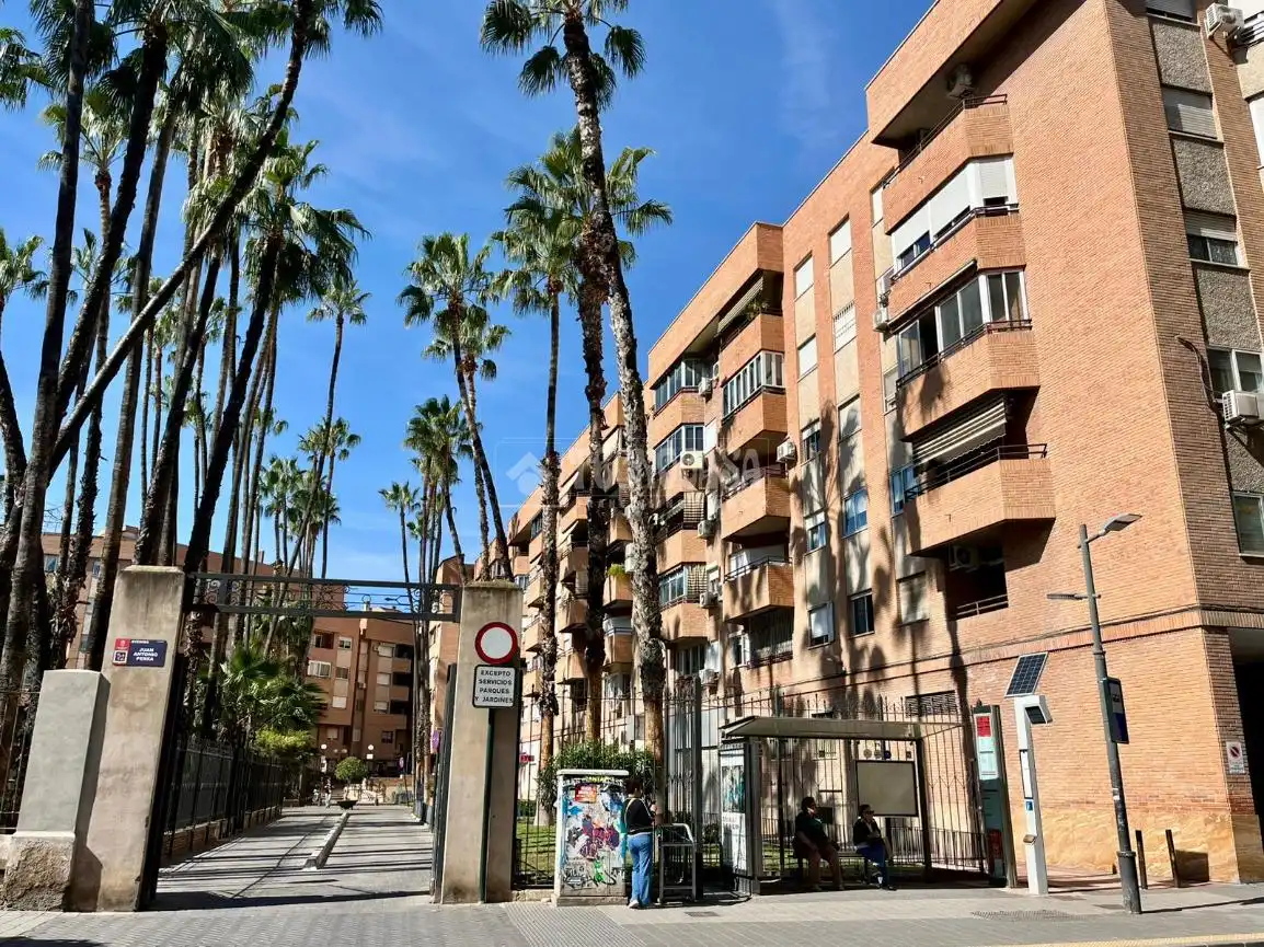 Vista exterior de Piso en venta en  Murcia Capital con Terraza