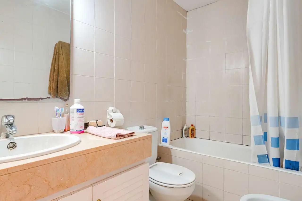 Bathroom of Detached homes for sale in Barcelona  with Air Conditioner, Heating and Terrace