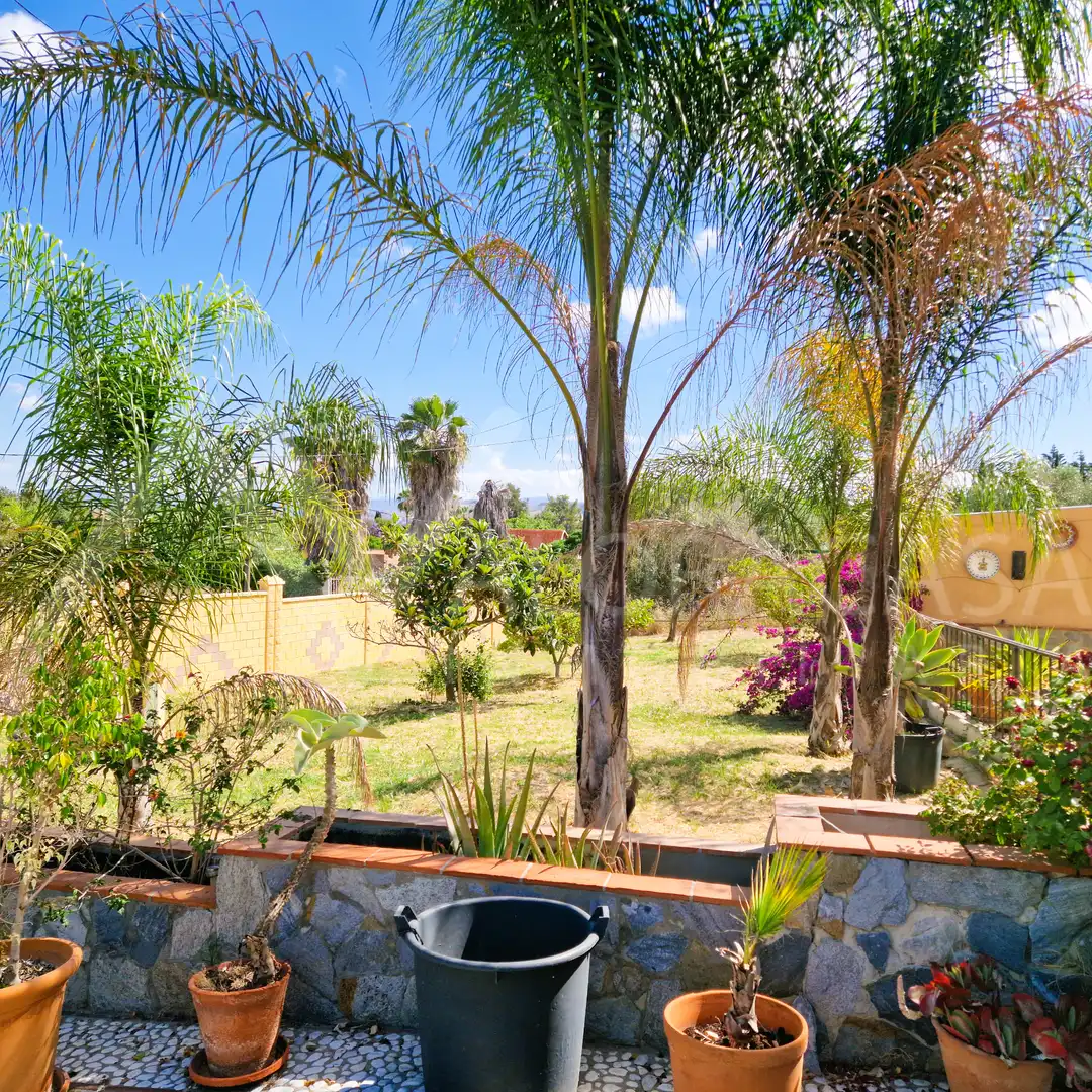 Jardí de Casa o xalet en venda en Alhaurín de la Torre amb Aire condicionat, Jardí privat i Terrassa
