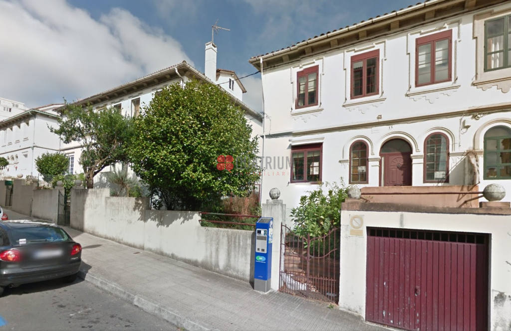 Exterior view of Single-family semi-detached for sale in Santiago de Compostela   with Heating, Private garden and Storage room
