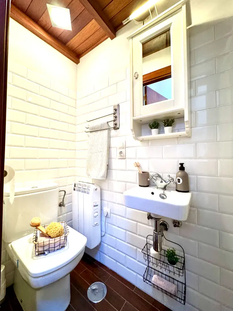 Baño de Casa adosada en venta en Villaviciosa con Calefacción, Parquet y Amueblado