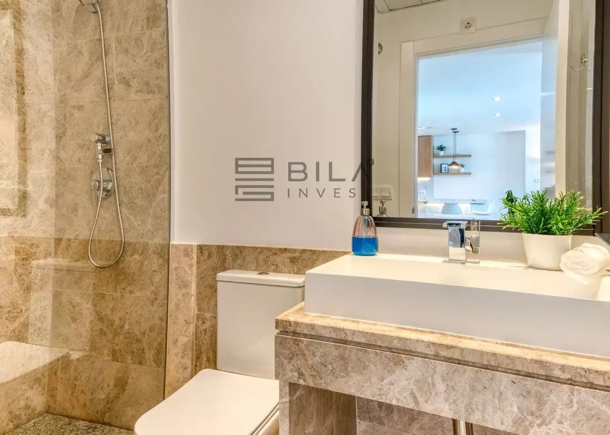 Bathroom of Detached homes for sale in Marbella  with Air Conditioner, Terrace and Storage room
