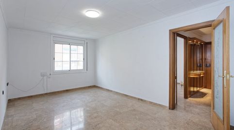 Fenomenal casa al lado de la Avenida del Vallés