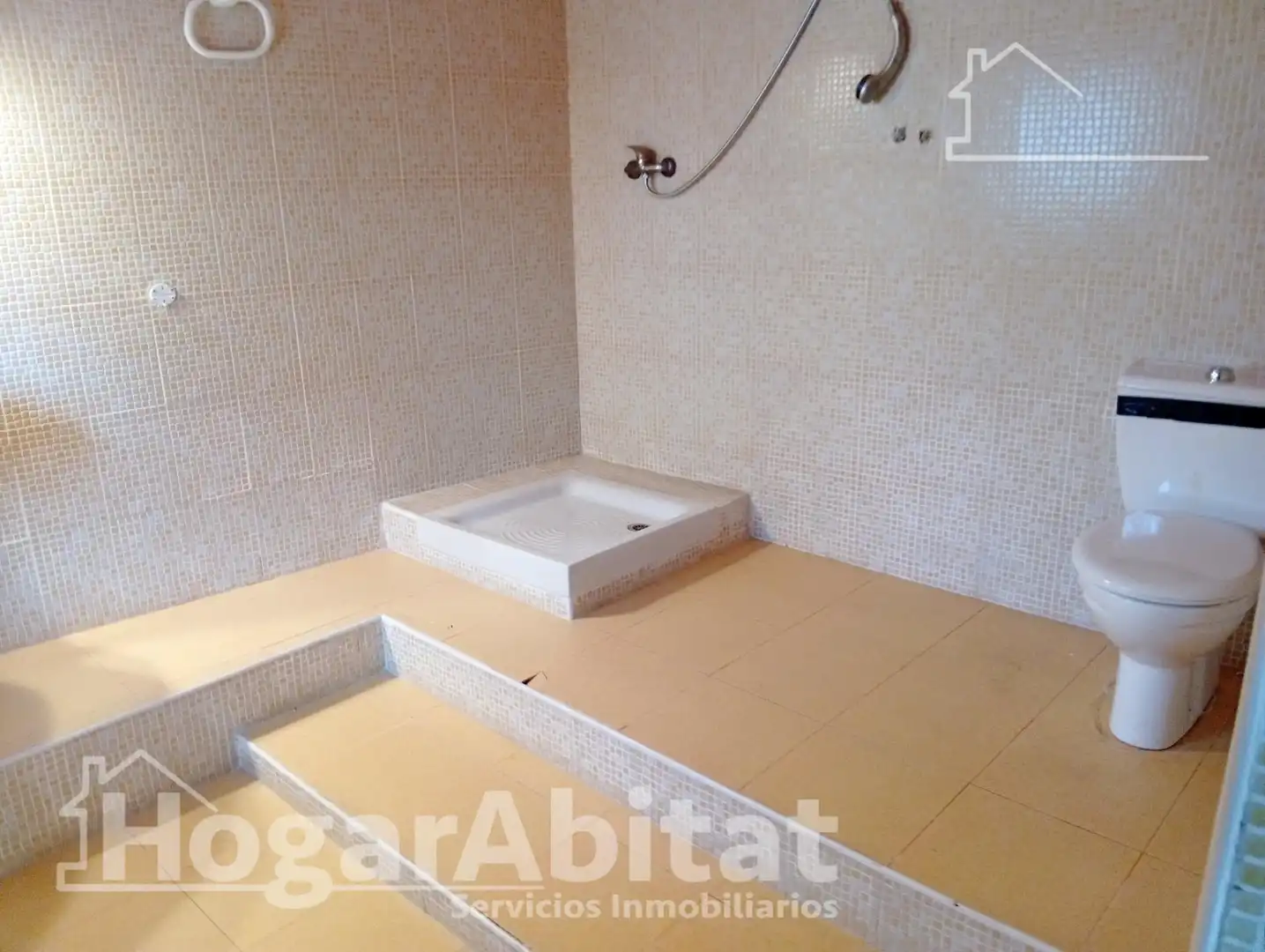 Bathroom of Houses for sale in Castellón de la Plana / Castelló de la Plana  with Air Conditioner, Private garden and Terrace
