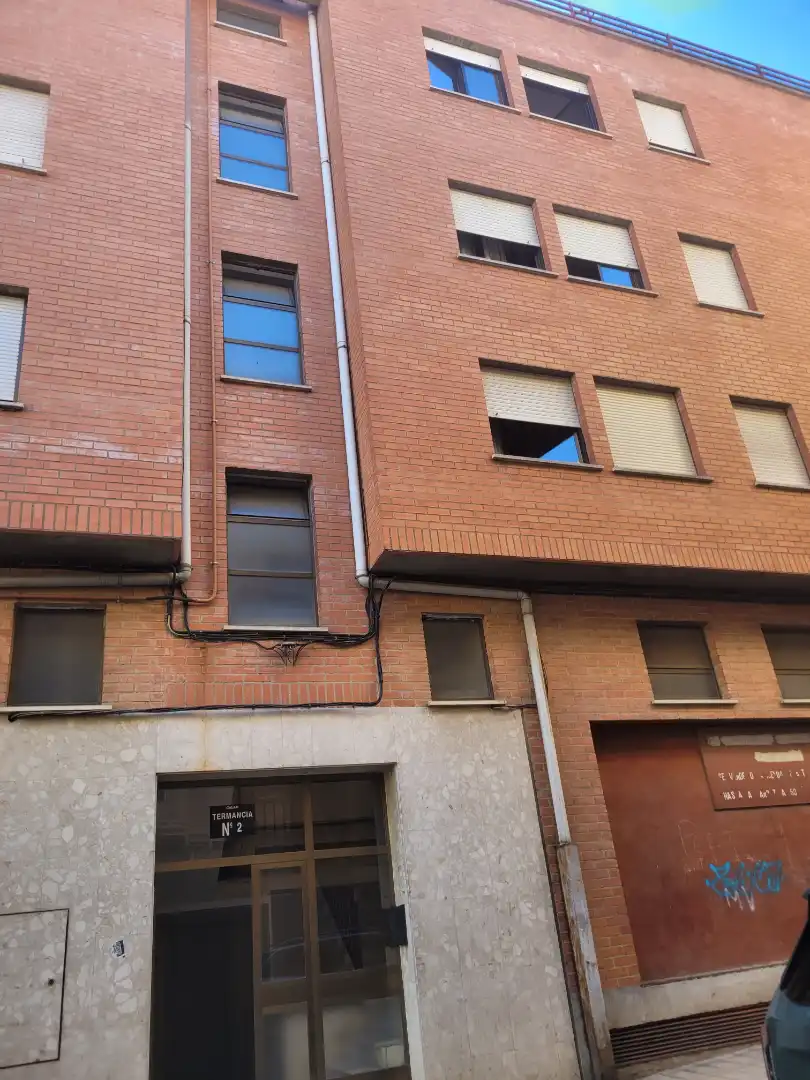 Vista exterior de Pis en venda en Soria Capital  amb Calefacció, Parquet i Forn