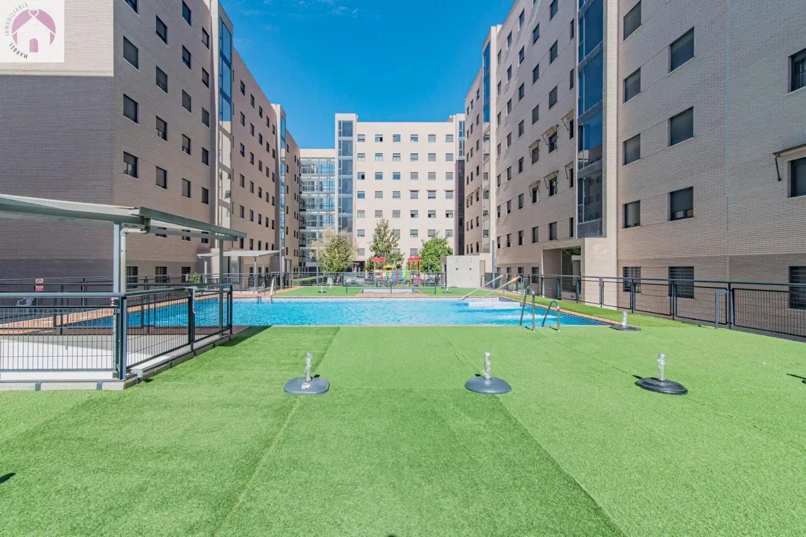 Swimming pool of Flat for sale in Granada  with Air Conditioner, Heating and Terrace