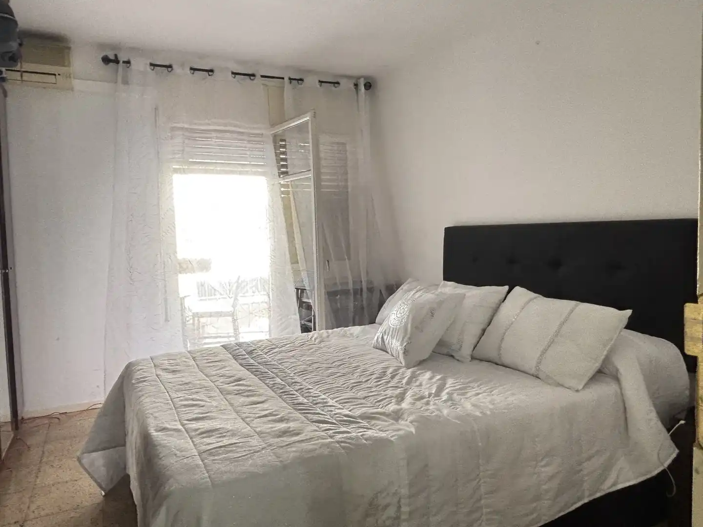 Bedroom of Apartments for sale in Mataró  with Air Conditioner, Storage room and Balcony