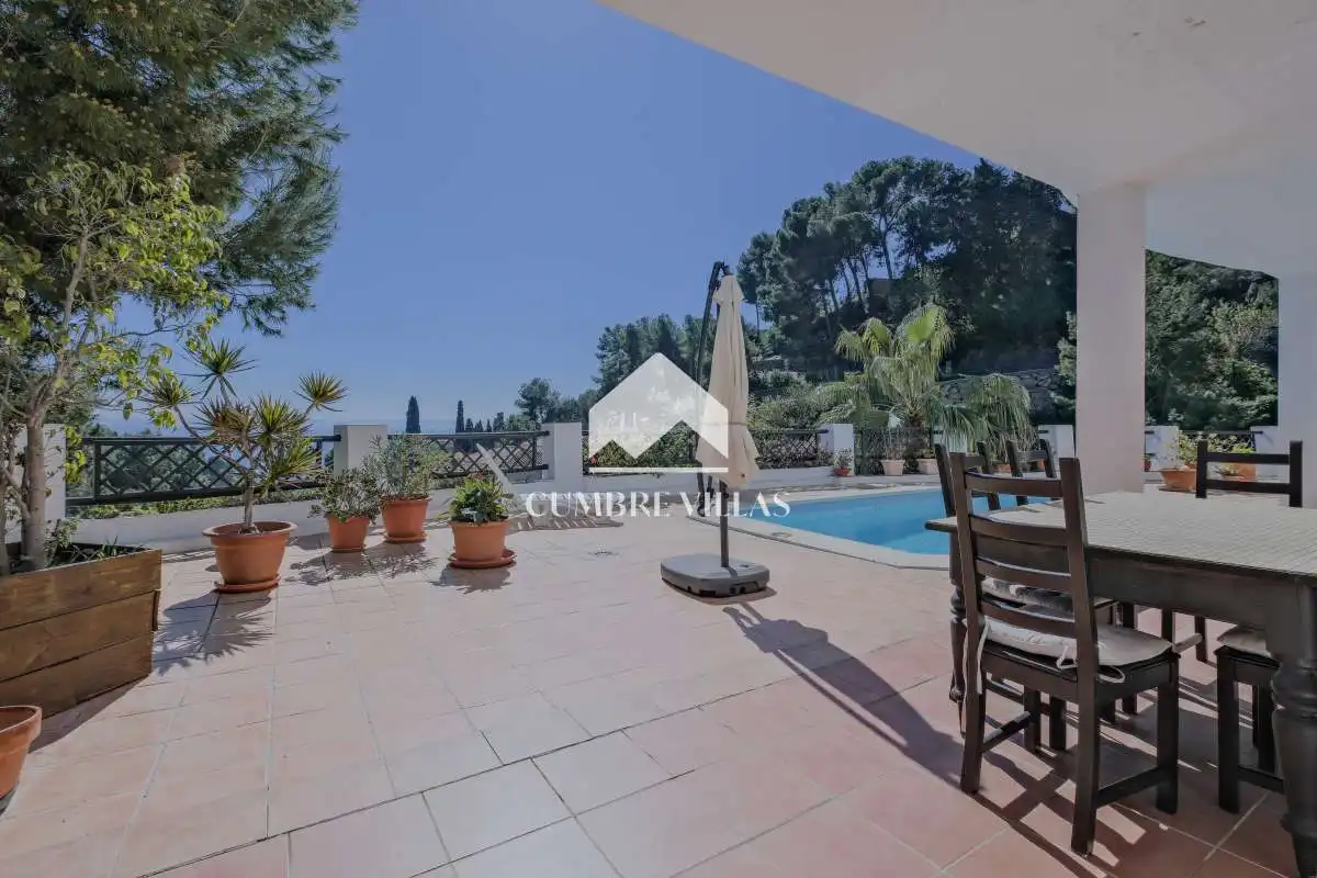 Terrassa de Casa o xalet en venda en Almuñécar amb Calefacció, Jardí privat i Terrassa
