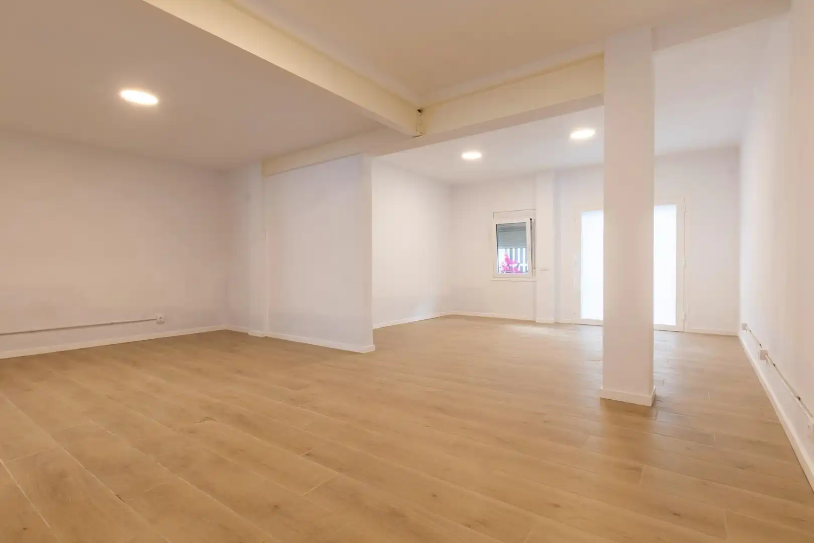 Local commercial à vendre à Carrer de la Verge del Pilar 19, imagen 6