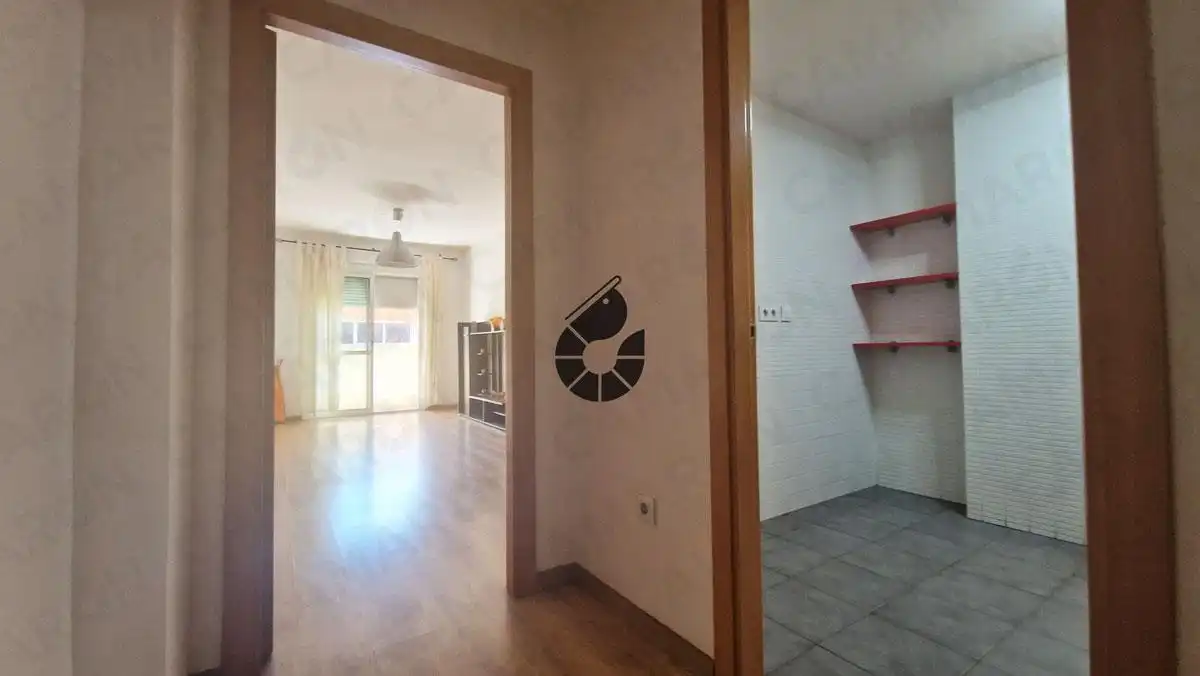 Piso en venta en Coria del Río con Jardín privado, Trastero y Piscina