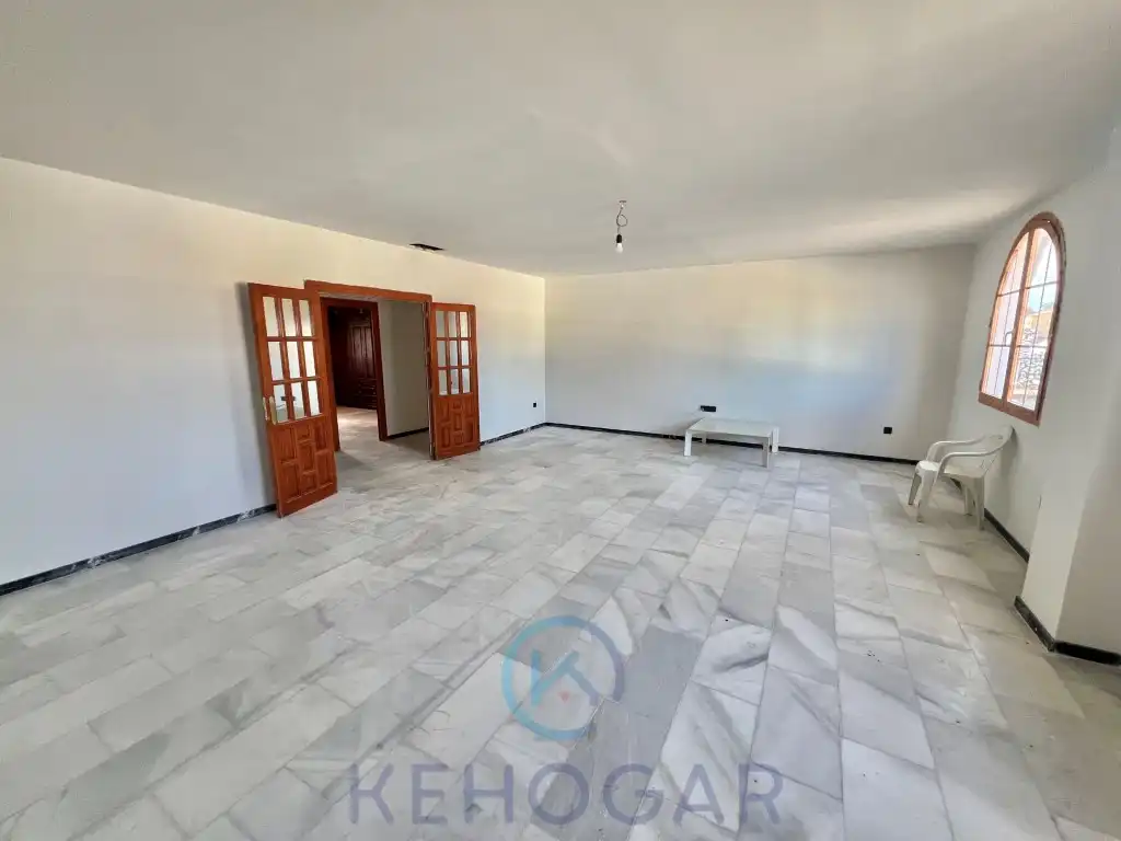 Casa o chalet en venta en Dos Hermanas con Piscina