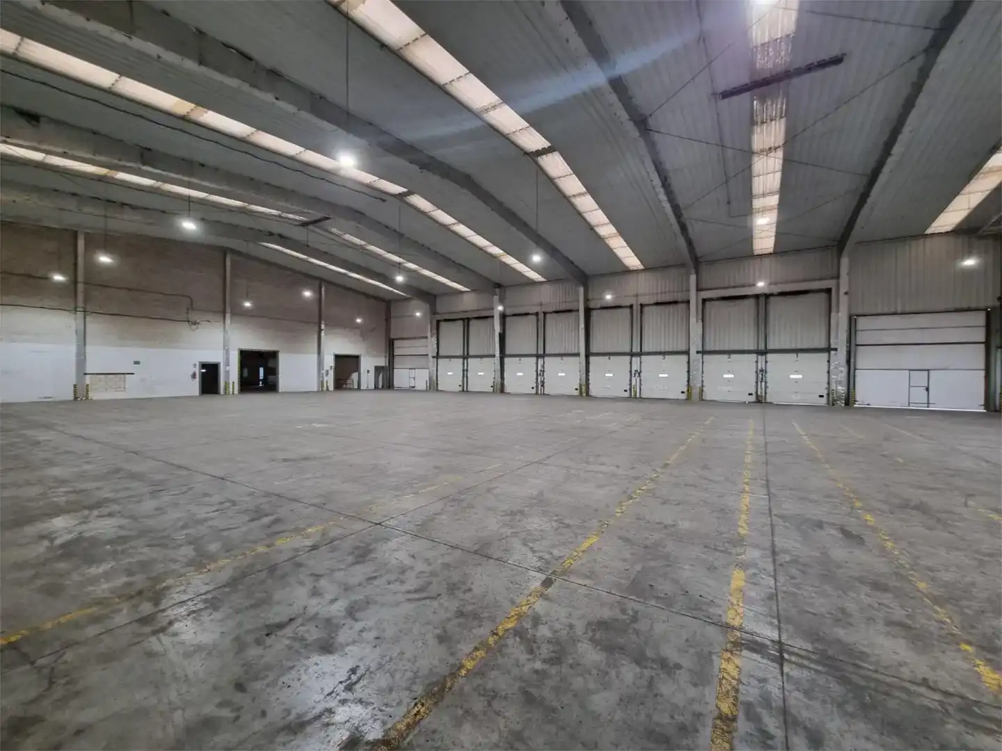 Fabrikhallen zur Miete in Benavente