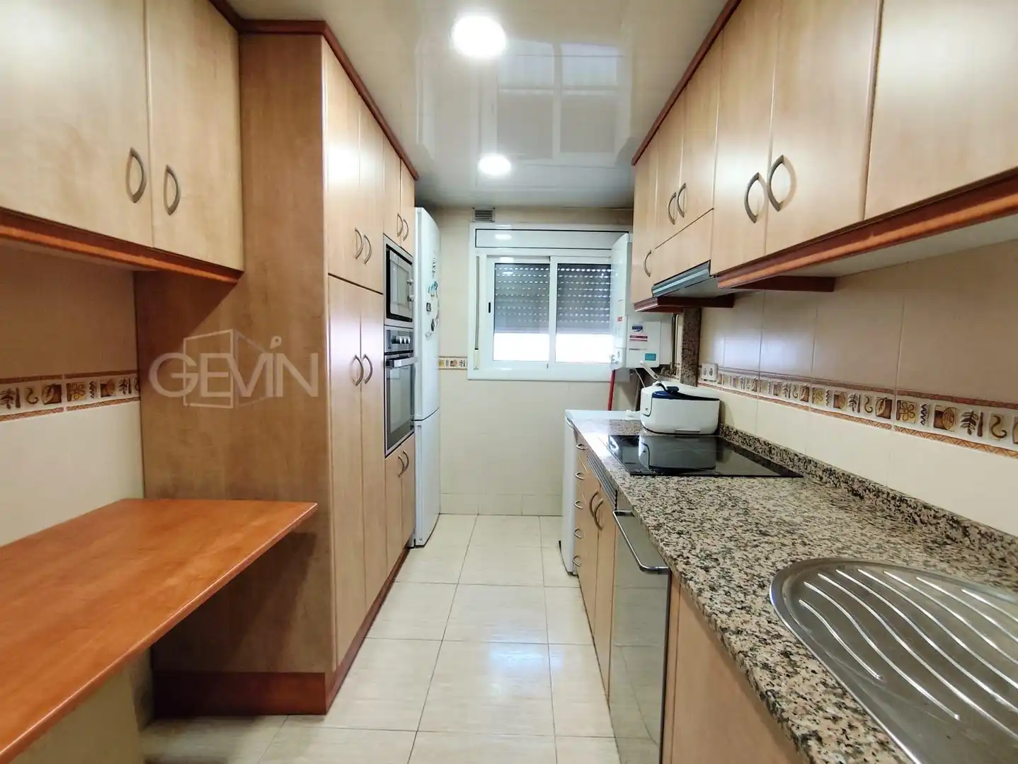 Cocina de Piso en venta en Santa Perpètua de Mogoda con Aire acondicionado, Calefacción y Trastero