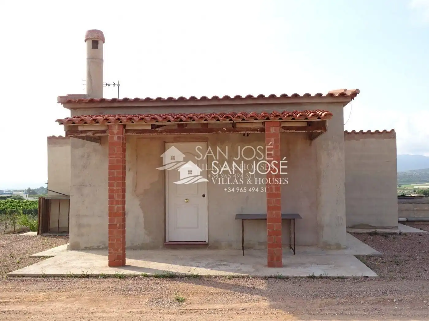 Vista exterior de Casa o xalet en venda en La Romana amb Aire condicionat, Calefacció i Jardí privat