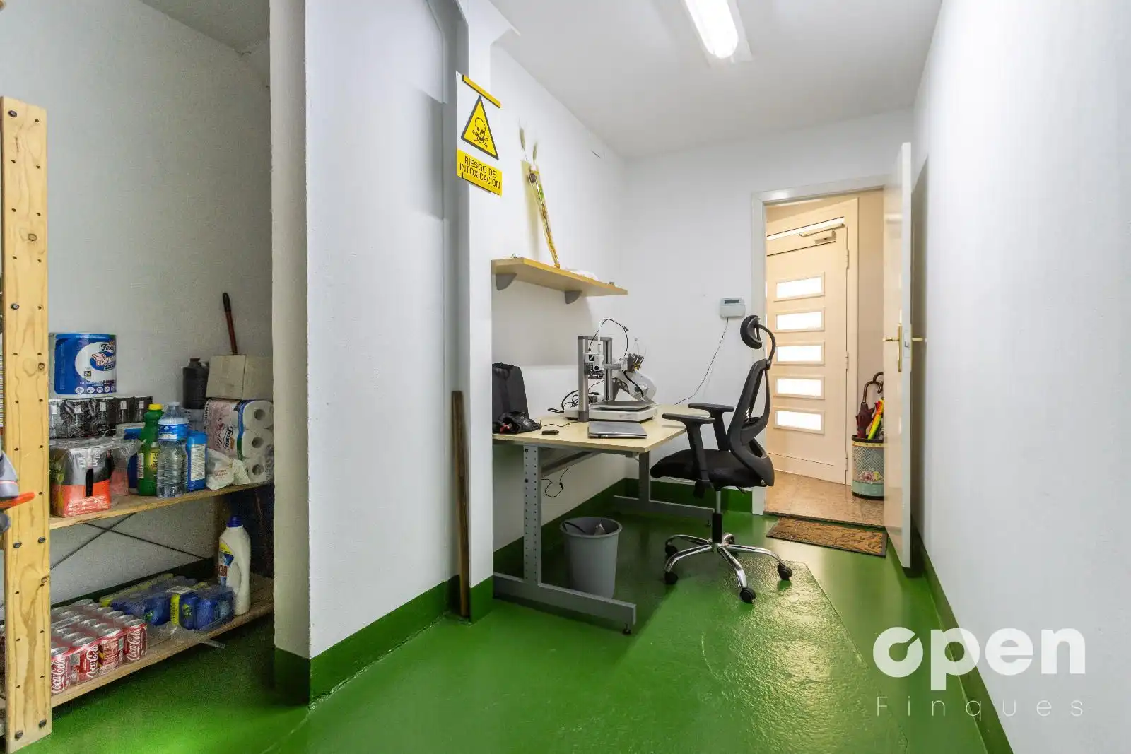 Einfamilien-Reihenhaus zum Verkauf in Terrassa mit Klimaanlage, Heizung und Terrasse