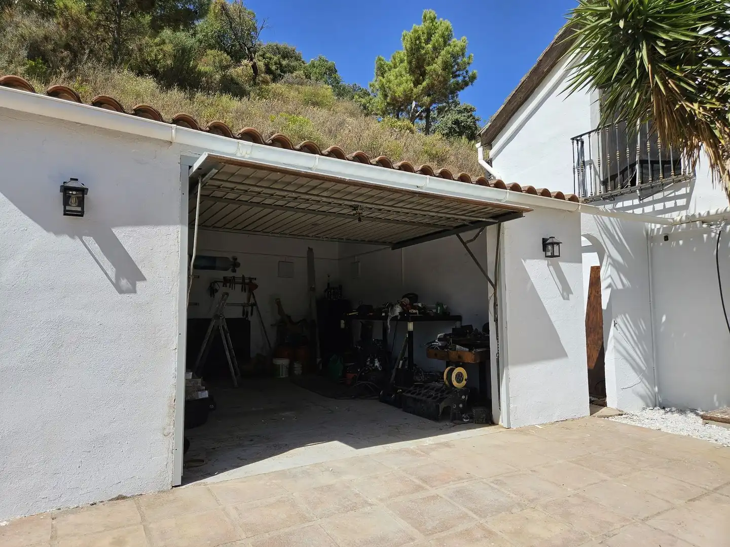 Parking of Houses for sale in Monda  with Air Conditioner, Terrace and Swimming Pool