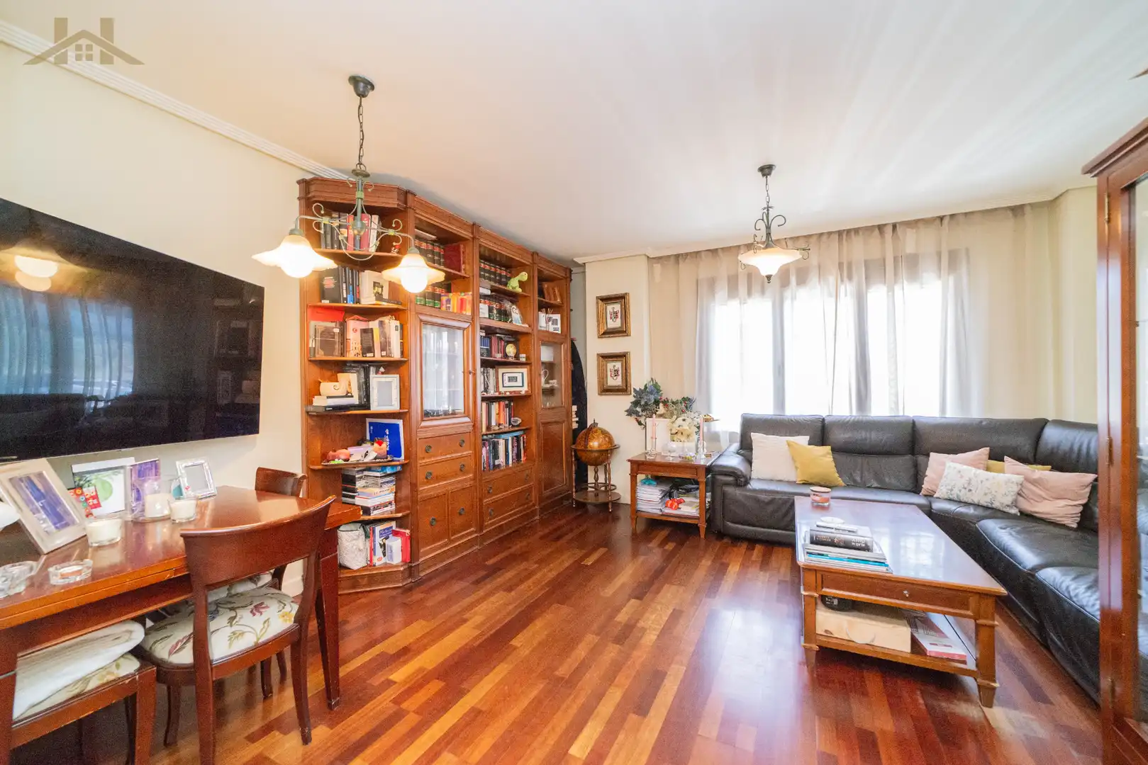 Living room of Flat for sale in Madrid  with Air Conditioner, Heating and Terrace