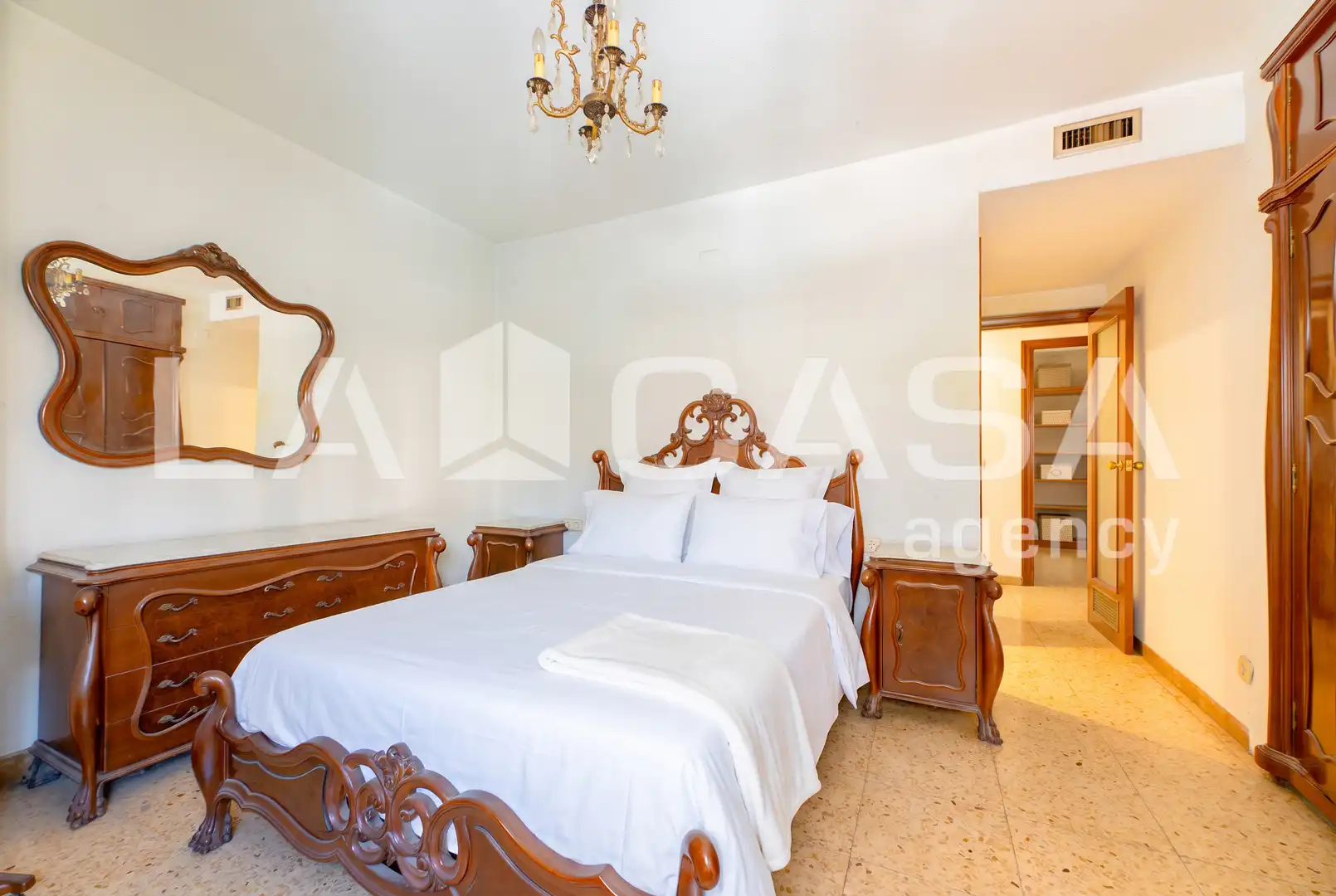 Habitación de Piso en venta en Valencia con Calefacción, Terraza y Balcón