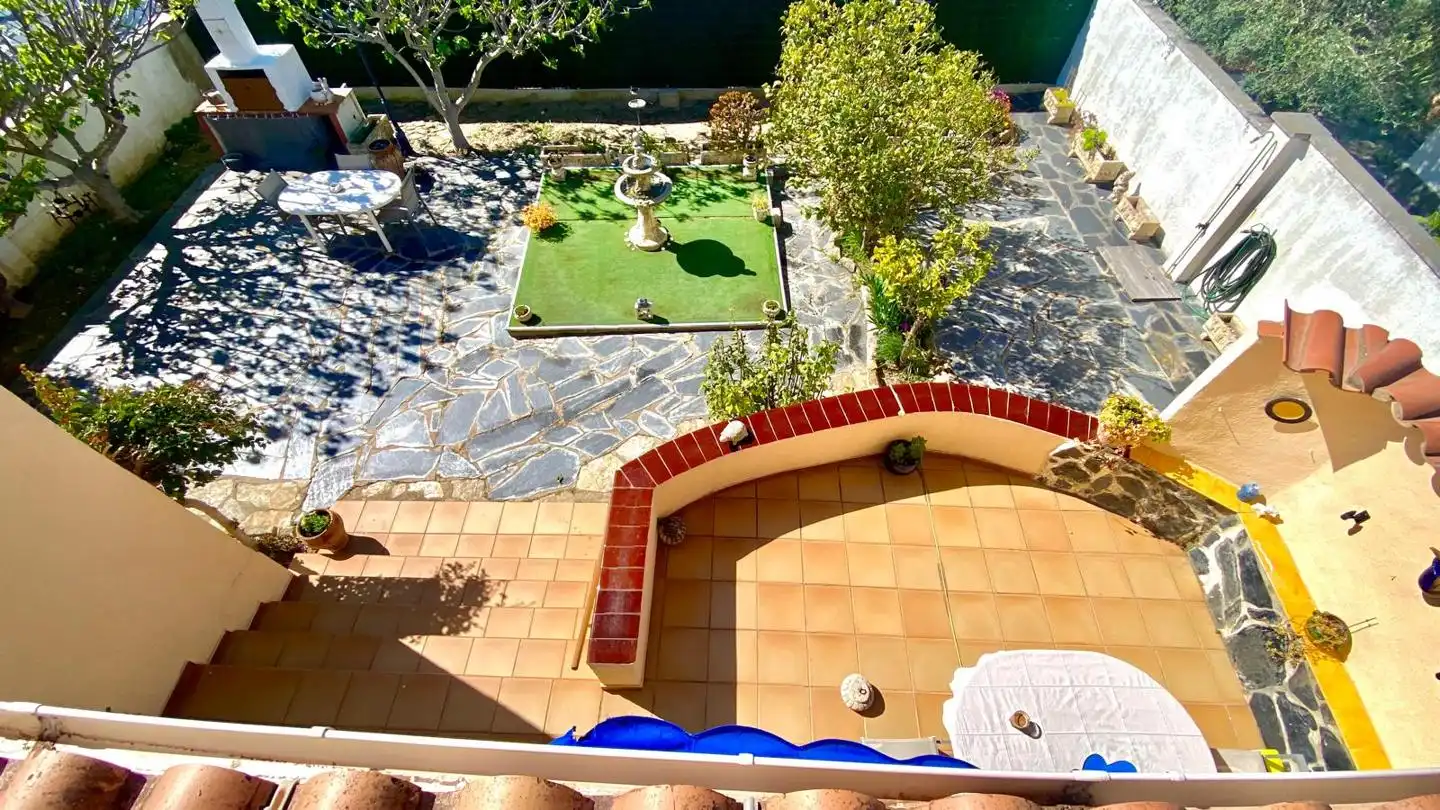 Casa con jardín en venta en Penedès