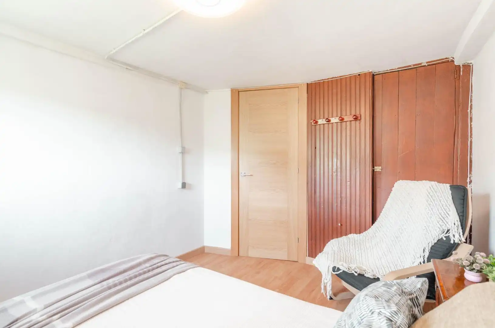 Habitación de Casa adosada en venta en Laviana con Jardín privado y Amueblado
