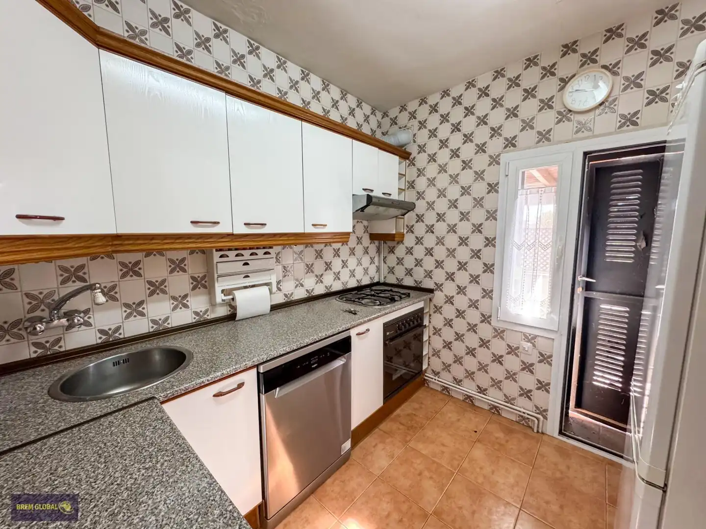 Cuina de Casa o xalet en venda en La Cabrera amb Jardí privat, Terrassa i Traster