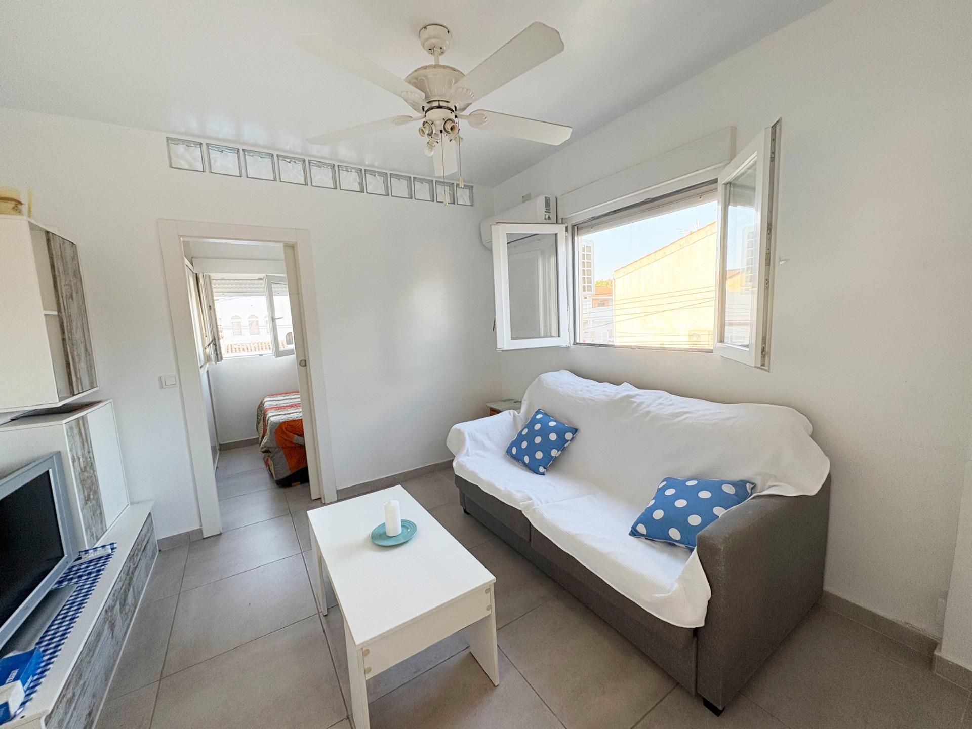 Dormitori de Estudi en venda en Torrevieja amb Aire condicionat, Traster i Piscina comunitària