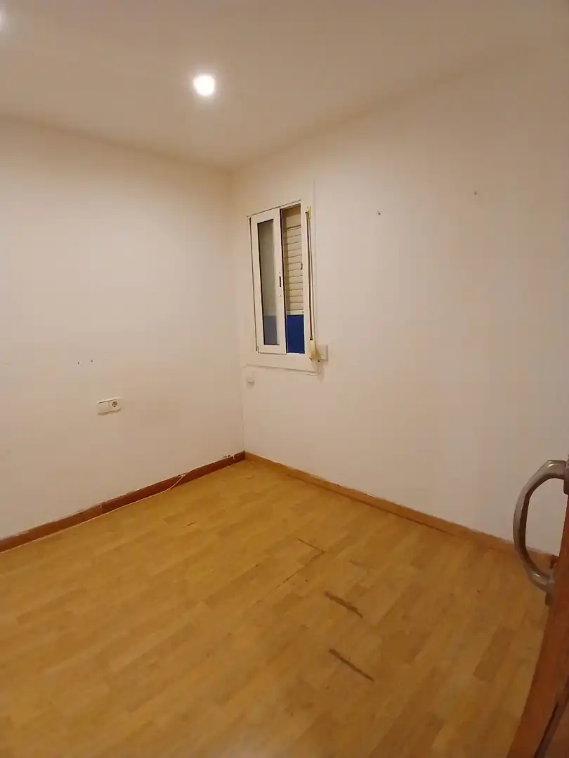Bedroom of Flat for rent in Badalona  with Parquet flooring and Balcony