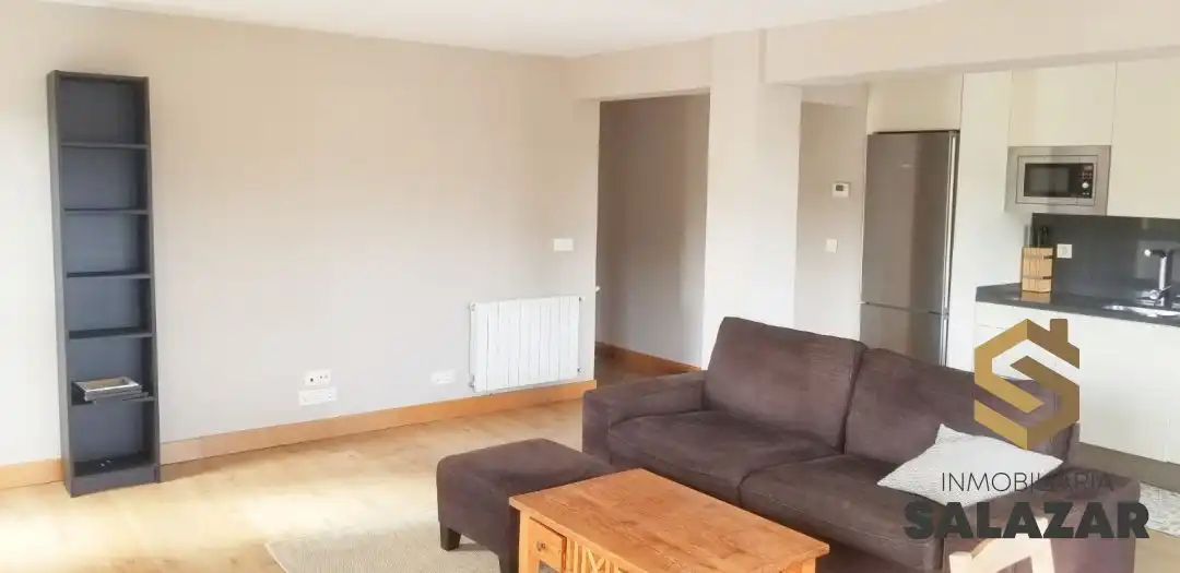 Wohnzimmer von Wohnung zur Miete in Urduliz mit Heizung und Möbliert