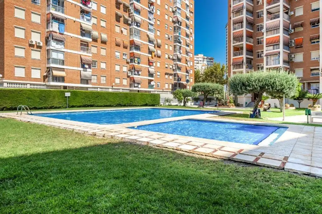 Swimming pool of Flat for sale in Benidorm  with Air Conditioner, Heating and Private garden