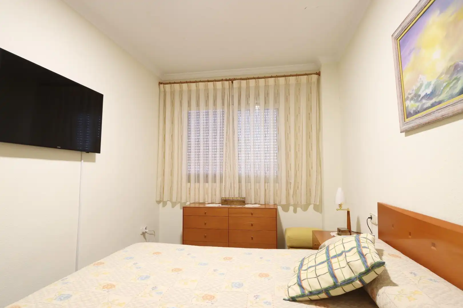 Bedroom of Flat for rent in La Pobla de Vallbona  with Furnished and Balcony