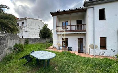 Jardí de Casa o xalet en venda en Oviedo  amb Terrassa i Balcó