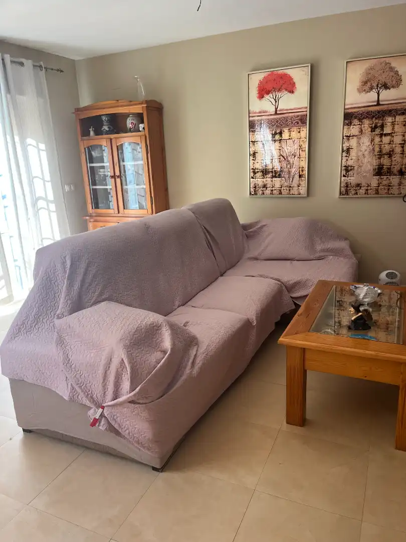 Sala d'estar de Casa adosada en venda en Alhaurín de la Torre amb Aire condicionat, Traster i Piscina comunitària