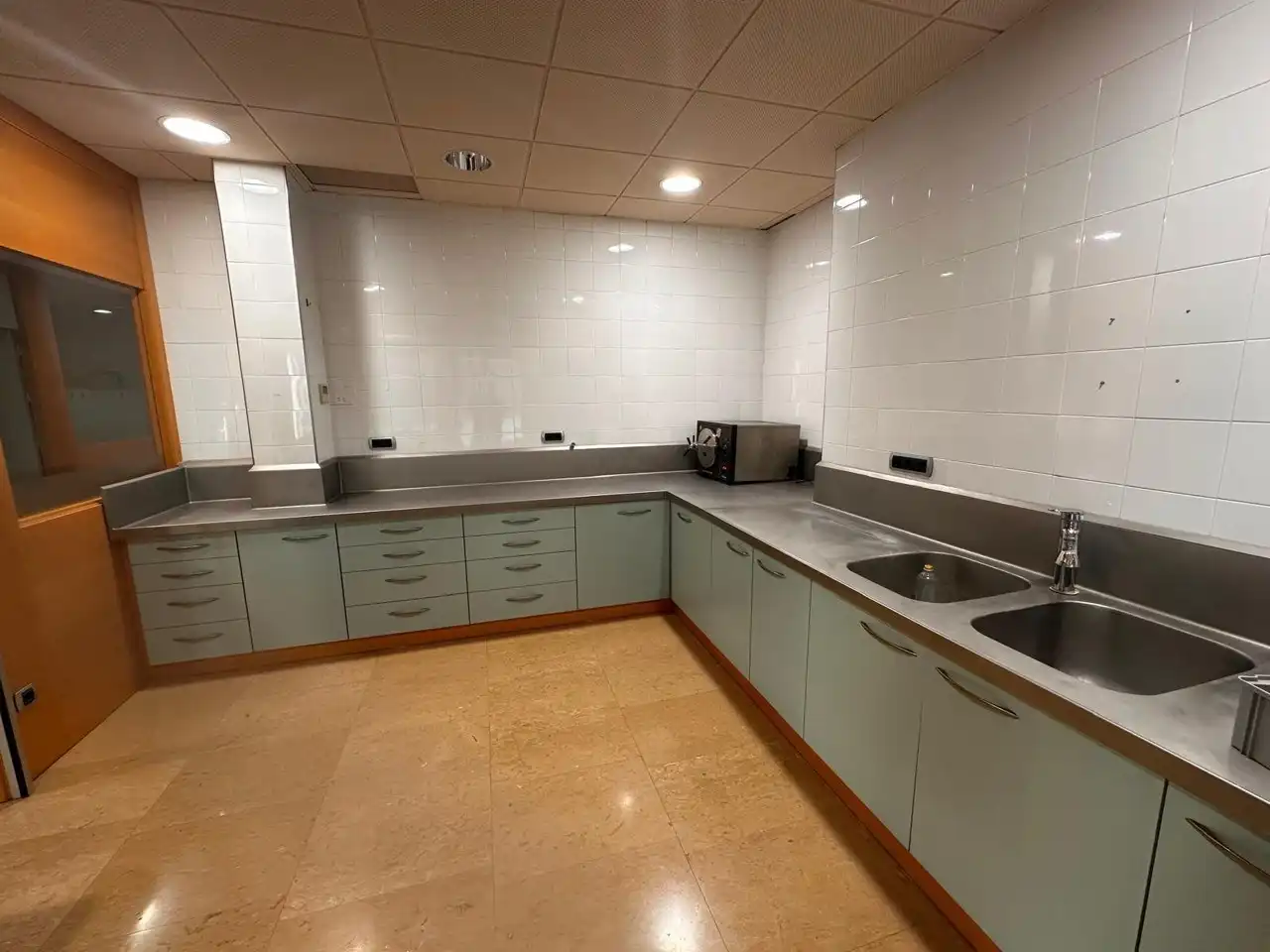 Local comercial de lloguer a JOSEP UMBERT I VENTURA, imagen 28
