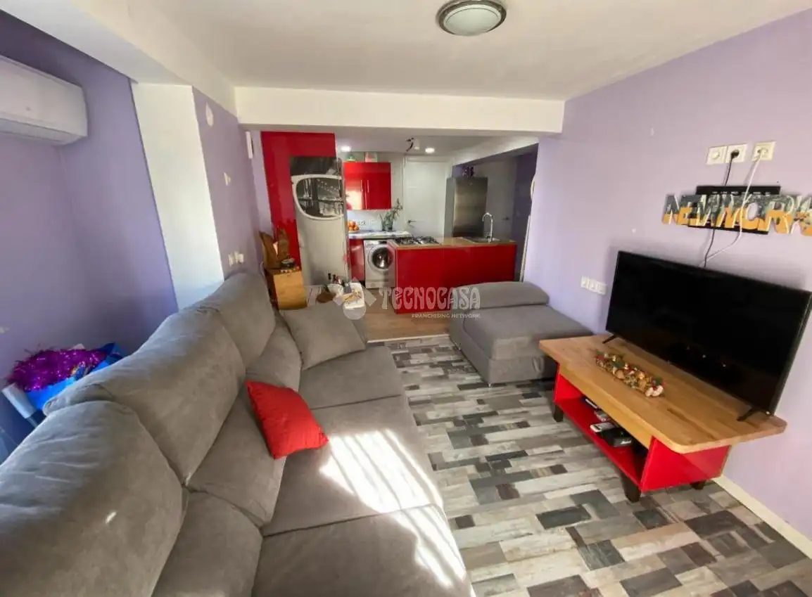 Sala d'estar de Pis en venda en Sevilla amb Aire condicionat i Parquet