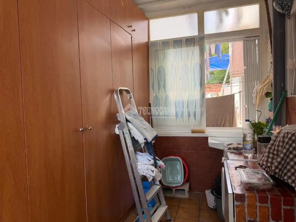 Bedroom of Flat for sale in Barcelona