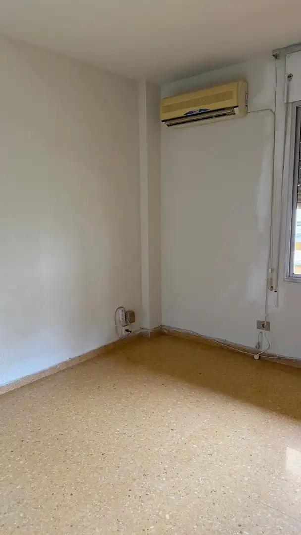 Wohnung zur Miete in Xàtiva mit Klimaanlage, Terrasse und Ofen