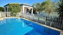 Piscina de Casa o xalet en venda en Conil de la Frontera amb Terrassa i Piscina