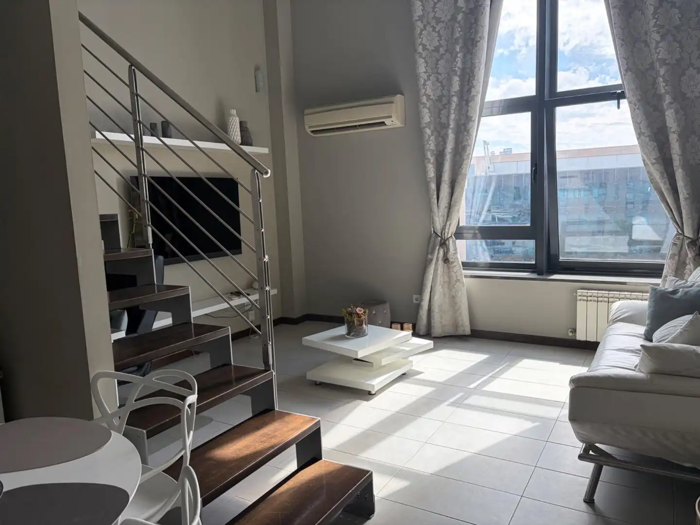 Apartamento de alquiler en Calle de Manuel Pombo Angulo, 8, Sanchinarro